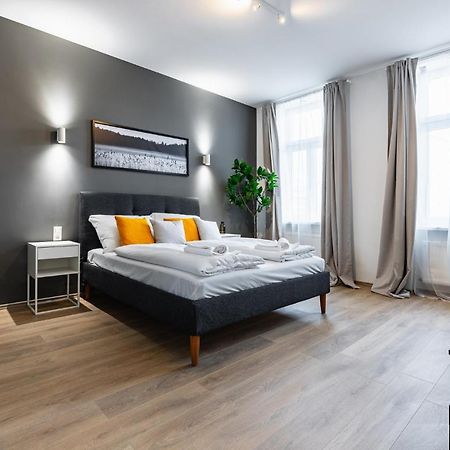 Newley Renovated Apartment Next To Hannovermarkt Wien Exteriör bild