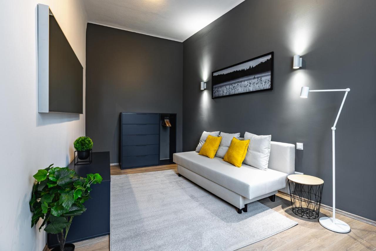 Newley Renovated Apartment Next To Hannovermarkt Wien Exteriör bild